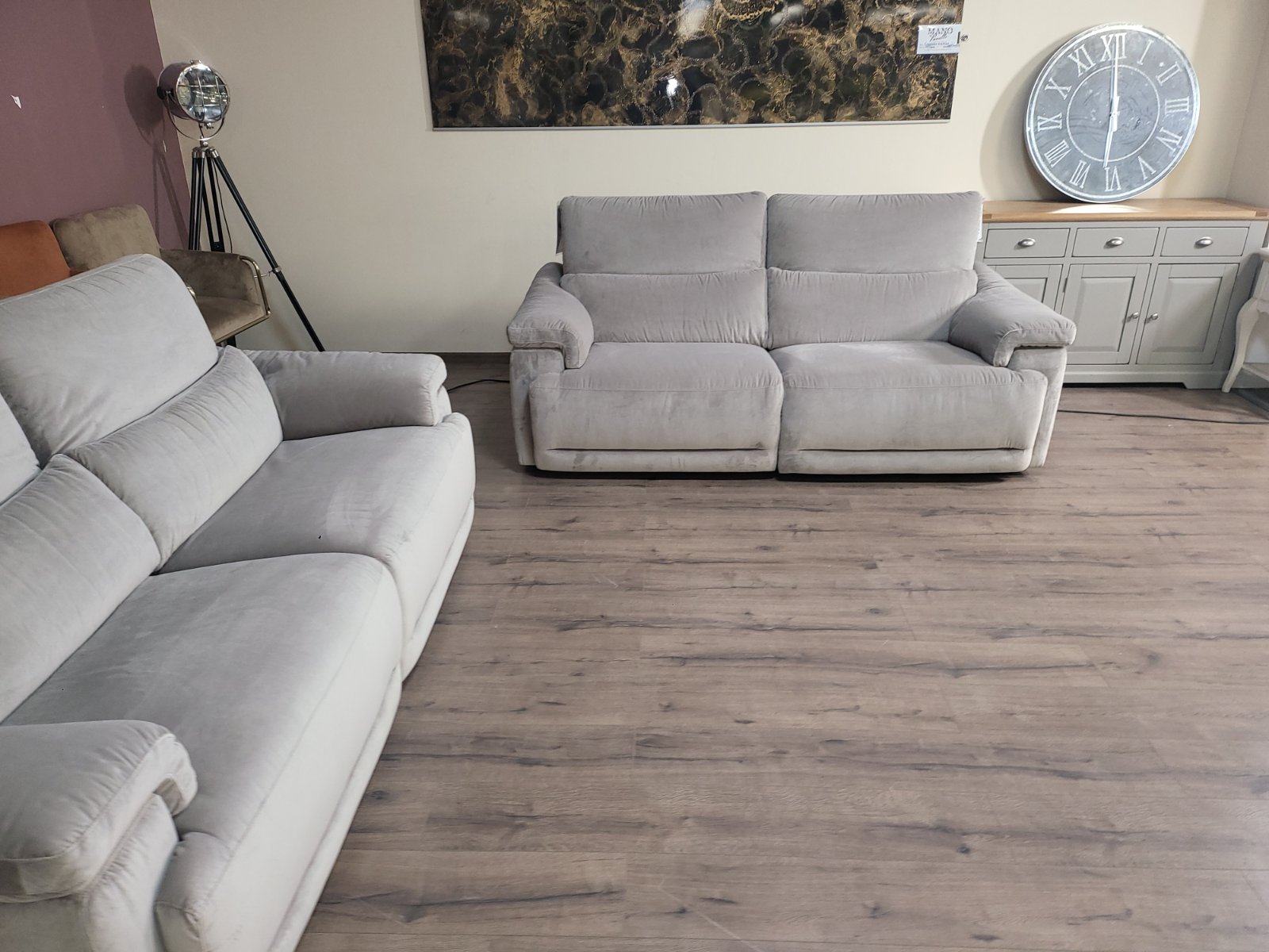Светло бежов комплект дивани от плат две тройки "NATUZZI" с електрически релаксиращ механизъм - Image 20